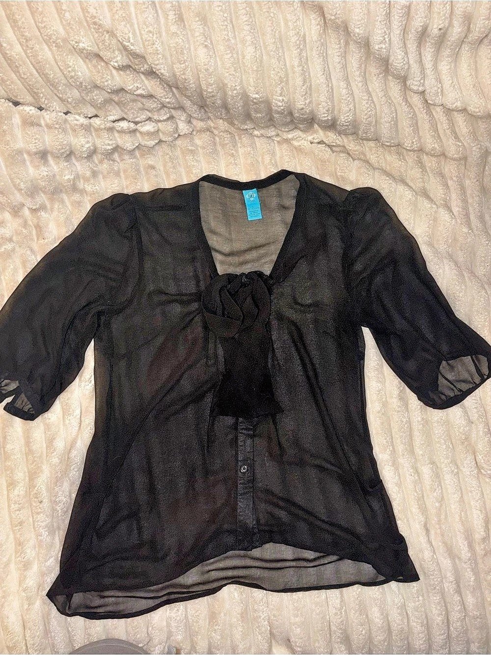 La Rosa Boutique Sheer Tie Neck Blouse in Black Size Large Like New
